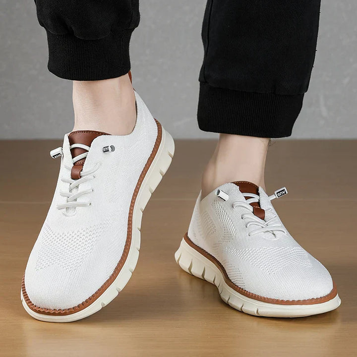 Maverick | Men's Walking Shoes